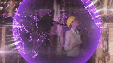 Ofiste, iş kadını veri bağlantıları olan dijital dünyanın animasyonunu kullanıyor. Teknoloji, yenilik, ağ, analiz, kurumsal, fütüristik