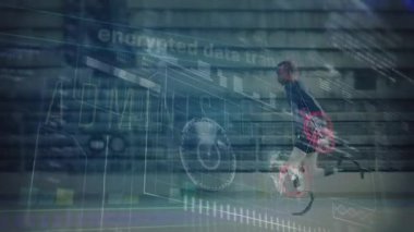 Dijital veri ve animasyonla koşan sporcu şehir arka planında yer alıyor. Fitness, technology, motion, city, innovation