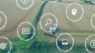 Tarımsal teknoloji simgelerinin animasyonu hasat makinesini sahada birleştiriyor. Tarım, tarım, yenilik, makine, otomasyon, sürdürülebilir