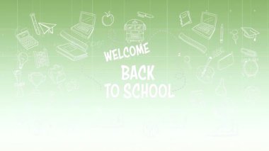 Okulda, yeşil arka planda eğitici karalamalar olan 