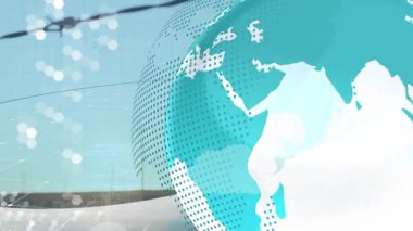 Altıgen desenli mavi arkaplan üzerine dijital küre ve NEWS metninin animasyonu. Genel, ağ, iletişim, bilgi, yayın, medya