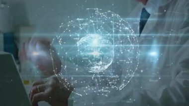 Dijital bağlantıları olan veriler analiz ediliyor, laboratuvarda çalışan bilim adamları. Bilim, teknoloji, veri analizi, yenilik, araştırma, keşif