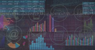 Görüntülenen finansal veriler dijital arayüz, grafikler ve simgeler ile analiz ediliyor. Finans, analitik, teknoloji, iş dünyası, ekonomi, istatistik