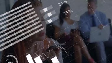 Soyut veri görsellemesinin yüzdelerle canlandırılması ve okuldaki dünya haritası. analitik, eğitim, bilgi grafiği, teknoloji, dijital, küresel