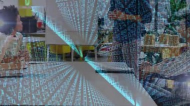 Modern ofis ortamında işbirliği yapan insanlar üzerine ikili kod animasyonu. Teknoloji, işbirliği, takım çalışması, dijital, yenilik, iletişim