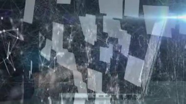 Veri ağı bağlantıları üzerinden birbirine bağlı blokları olan dijital bulutların animasyonu. Teknoloji, bulut hesaplama, bağlantı, fütüristik, internet, siber güvenlik