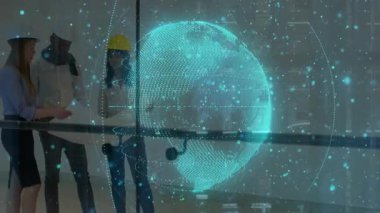 İki inşaat işçisi dijital dünya animasyon örtüsüyle planları tartışıyor. İşbirliği, mühendislik, mimarlık, teknoloji, yenilik, takım çalışması