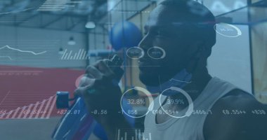 Yüz maskeli bir adamın egzersiz yaparken içme suyu içtiğini gösteren istatistik kaydı. küresel covid 19 salgını, korunma ve uygunluk kavramı dijital olarak oluşturuldu.