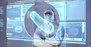 Tıbbi veri işleme ile etkileşimli ekranın arkasında duran bir bilim adamı görüntüsü. küresel teknoloji, bilim ve tıp konsepti dijital olarak üretilen görüntü.