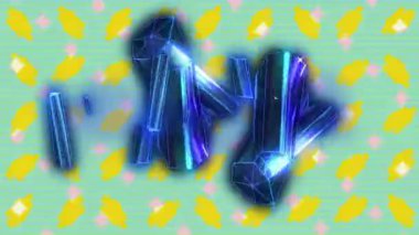 Renkli geometrik desen üzerinde animasyon olan parlak mavi kristaller. Soyut, fütürist, enerjik, neon, dijital, teknoloji