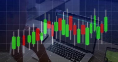 Ofis ortamında dizüstü bilgisayar kullanan kişinin canlandırma çizelgesi. Finans, analiz, iş, borsa, yatırım, ticaret