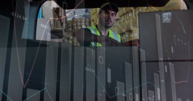 Teslimatçı üzerinden istatistik ve finansal veri işleme görüntüsü. küresel gönderim, dağıtım, iş, veri işleme ve teknoloji konsepti dijital olarak oluşturuldu.