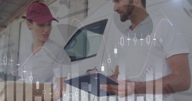 Minibüs ile teslimatçı adamın istatistik ve veri işleme görüntüsü. küresel gönderim, dağıtım, iş, veri işleme ve teknoloji konsepti dijital olarak oluşturuldu.