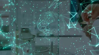 Eller dijital ağ ve küresel animasyon üzerinden bilimsel ekipmanlarla çalışıyor. Teknoloji, yenilik, bilim, araştırma, deney, küresel