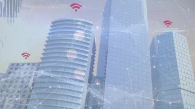 Modern şehir gökdelenlerini animasyonla kaplayan dijital ağ ve Wi-Fi sembolleri. Bağlantı, teknoloji, iletişim, şehir, kablosuz, yenilik