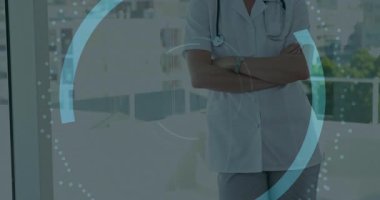 Tıbbi ortamlarda tablet kullanan doktorların dijital güvenlik animasyonu. Teknoloji, siber güvenlik, sağlık, yenilik, koruma, güvenlik