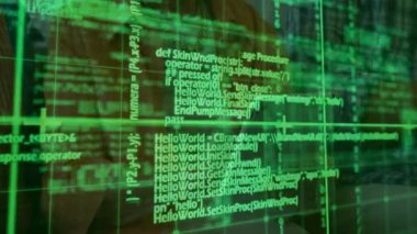 Yeşil dijital ızgaralı tablet kullanan yaşlı kadın animasyonu örtüyor. Teknoloji, yenilik, kıdemli, gelecekçi, iletişim, yaşam tarzı