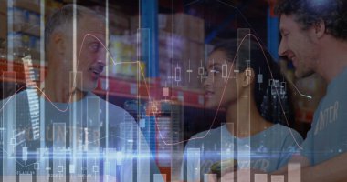 Depoda çalışan kadın ve erkeklerin veri işleme görüntüsü. küresel gönderim, dağıtım ve veri işleme kavramı dijital olarak oluşturulmuş görüntü.