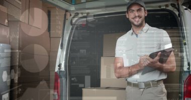 Teslimatçı üzerinden istatistik ve finansal veri işleme görüntüsü. küresel gönderim, dağıtım, iş, veri işleme ve teknoloji konsepti dijital olarak oluşturuldu.