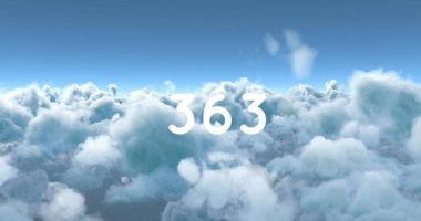 Parlak mavi gökyüzünde süzülüyor, beyaz numara 363 kabarık bulutların üzerinde. rakam, hava, atmosfer, sükunet, huzur, huzur