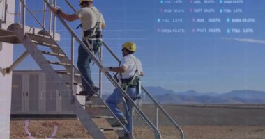 İşçiler borsa veri animasyonlarıyla sanayi basamaklarını tırmanıyor. İş, finans, endüstri, analitik, takım çalışması, teknoloji