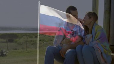 Dışarıda oturan, animasyonda Rus bayrağı taşıyan bir çift. Vatanseverlik, milliyet, aşk, birlik, Rus kültürü, ilişki