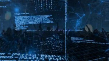 Dijital kod ve veri işleme animasyonları konferanstaki insanların siluetleri üzerinde. Teknoloji, yenilik, ağ, iletişim, iş, analitik