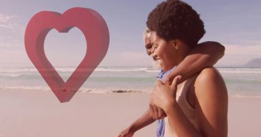 Yaşlı bir adam ve genç bir kadın plajda kalp animasyonuyla yürüyor. son sınıf, romantik, okyanus, ilişki, açık hava