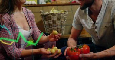 Piyasada, yeşil borsa eğilimi olan gülümseyen bir çift animasyona bakıyor. Maliye, yatırım, ekonomik büyüme, grafik, analiz, ticaret