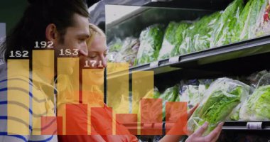 Seçeneklerinin üzerinde çizelge olan sebze alışverişi yapan çiftler. bakkaliye, veri görselleştirme, ticaret, organik, tüketici davranışı