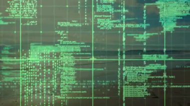Soyut arkaplan üzerinde yeşil dijital kod ve veri işleme animasyonu. Teknoloji, fütürist, kodlama, sanal, bilgi, yazılım