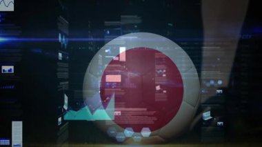 Okulda, veri tabloları ve grafikleri kaplayan dijital kalkan ambleminin animasyonu. Siber güvenlik, koruma, teknoloji, analiz