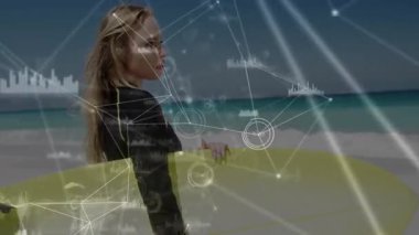 Sahilde dijital ağ ve veri işleme sistemli bir kadın animasyonu örtüyor. Teknoloji, yenilik, bağlantı, iletişim, siber alan, ağ