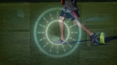 Dijital veri ve analizlerle sahadaki futbolcu animasyonu örtüyor. atlet, teknoloji, spor, performans, yenilik, görselleştirme