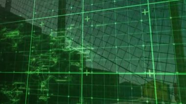 Şehir mimarisi üzerinde yeşil dijital şebeke bulunan fütüristik şehir manzarasının animasyonu. Şehir manzaraları, teknoloji, sanal, yenilik, modern