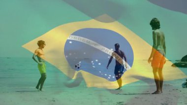 Brezilya bayrağının güneşli sahillerde futbol oynayan insanları kapladığı animasyon. Yaz, spor, tropikal, boş zaman, ulusal, kutlama