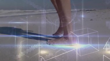 Matematiksel denklemler ve geometrik şekiller, sahilde duran kişi üzerinde animasyon oluşturur. Matematik, geometri, bilim, teknoloji, grafikler, görselleştirme