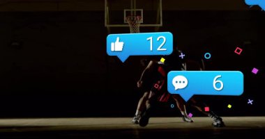 Basketbol oynuyorlar, sosyal medya ikonlarının animasyonunu yapan sporcular sahne hazırlıyorlar. Spor, takım çalışması, teknoloji, dijital, rekabet