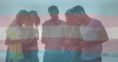 İçkili plaj buluşması, travesti gururlu genç yetişkinler bayrak animasyonu. Kutlama, çeşitlilik, kapsama, tatil, topluluk, özgürlük