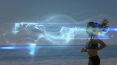 Kumsalda koşan bir kadın etrafında parlayan bir enerji animasyonuyla. Fitness, egzersiz, koşu, sağlık, açık hava, doğa