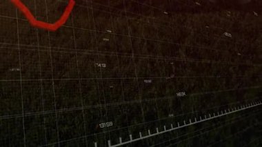 Yeşil saha arka planında futbol topuyla birlikte finansal grafiğin düşüşü. Finans, düşüş, ekonomi, spor, futbol, düşüş