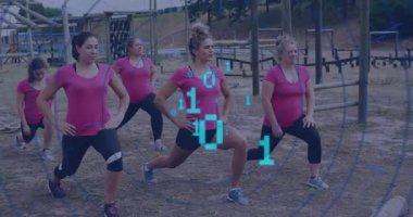 Açık havada egzersiz yapan, arka planda dijital kodlu kadınlar. Fitness, teknoloji, egzersiz, aktif, gelecek, veri