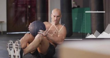İlaç topuyla egzersiz yapan, form veri grafiklerinin animasyonunu yapan adam. egzersiz, sağlık, egzersiz, teknoloji, analitik, spor