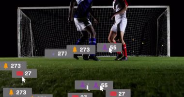 Futbol oyuncularını sahada kapsayan sosyal medya bildirimlerinin animasyonu. Spor, dijital, teknoloji, etkileşim, iletişim, takım çalışması