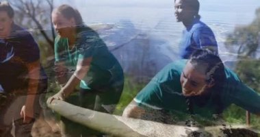 Açık havada koşmak, elinde harita olan insanlar küresel macera animasyonunu öneriyor. Keşif, seyahat, yolculuk, haritalama, fitness, egzersiz