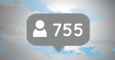Gökyüzü arka planında, sosyal medya bağlantılarını vurgulayan insan simgesi. Ağ, dijital, internet, bağlantı, analitik, etkileşim.