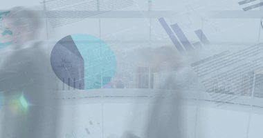 Ofiste yürüyen iş adamlarının finansal veri işleme görüntüsü. küresel finans, iş ve dijital arayüz kavramı dijital olarak oluşturulmuş görüntü.