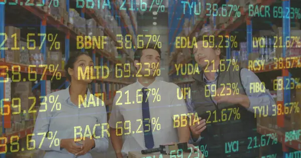 Depoda çalışan insanların borsa görüntüsü. küresel sevkiyat, dağıtım ve bağlantılar konsepti dijital olarak oluşturuldu.