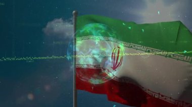 Dijital veriler ve dünya animasyon örtüsüyle dalgalanan İran bayrağı. Küreselleşme, teknoloji, ağ, bağlantı, dünya, uluslararası