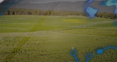 Dijital harita kaplaması kullanarak, sulama sistemi Avustralya 'daki yeşil alanı suluyor. Tarım, teknoloji, tarım, sürdürülebilirlik, yenilik, çevre